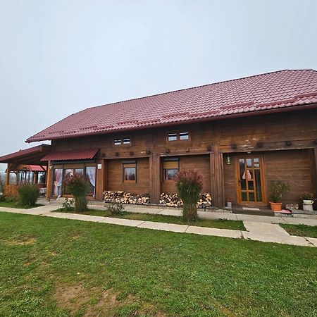 Вилла Ruralna Kuca Za Odmor Lika Lovinac  Экстерьер фото