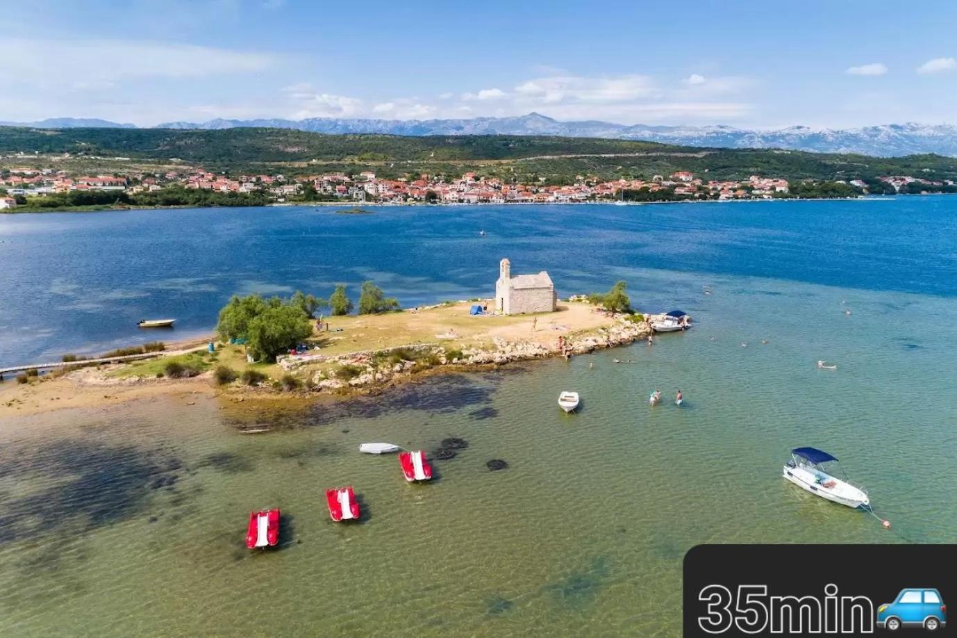 Вилла Ruralna Kuca Za Odmor Lika Lovinac  Экстерьер фото
